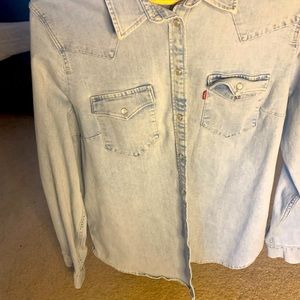 Levi’s button down